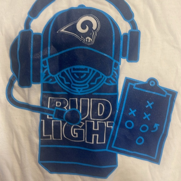 Bud Light T-shirt size large - Picture 2 of 4